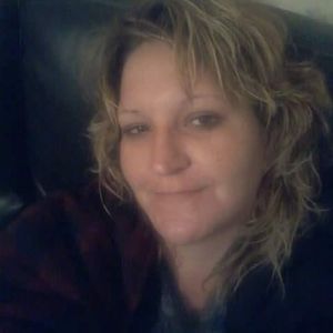 Meet your Posher, Raquel